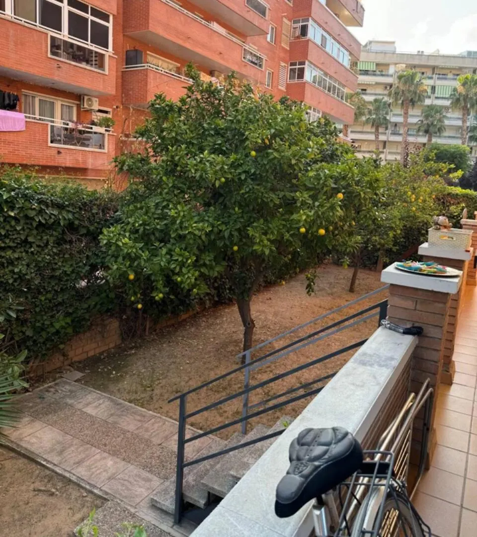 El Jardin De Las Maravillas Salou Spain