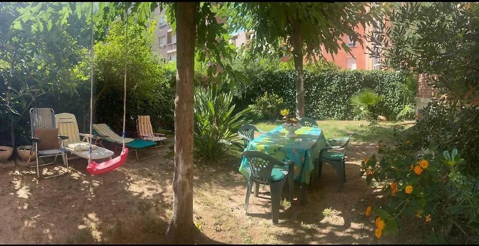 El Jardin De Las Maravillas Salou 0*,  Spain